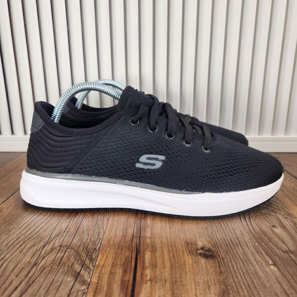 Skechers Relaxed Fit Crowder Freewell Mens 8 Black Air-Cooled Memory Foam Shoes